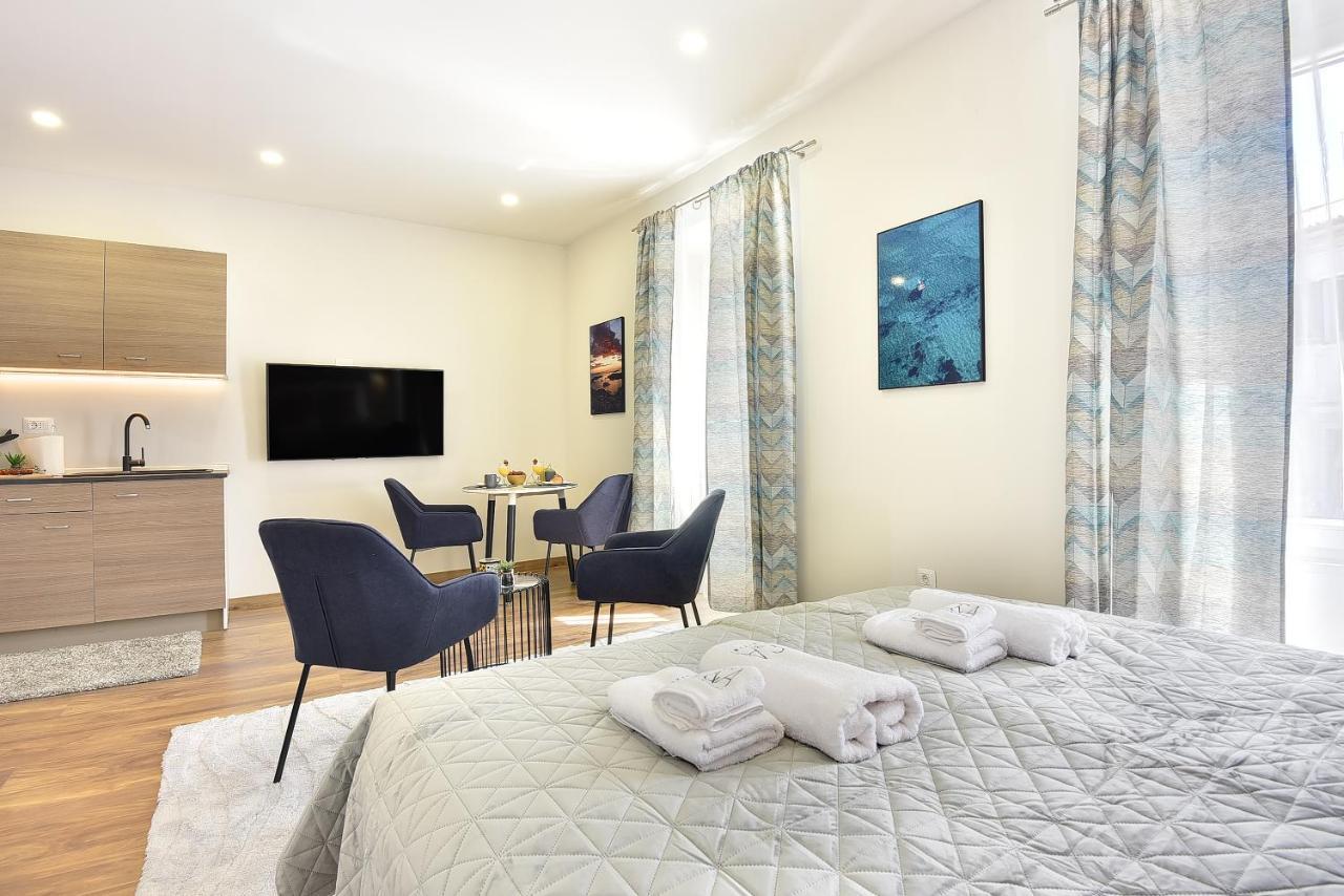 D&A Central Luxury Apartments With Free Parking PUY Exterior foto