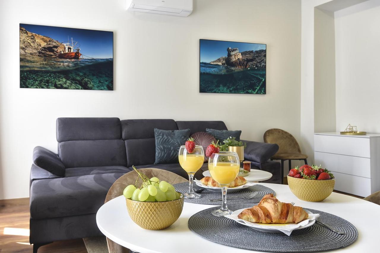 D&A Central Luxury Apartments With Free Parking PUY Exterior foto