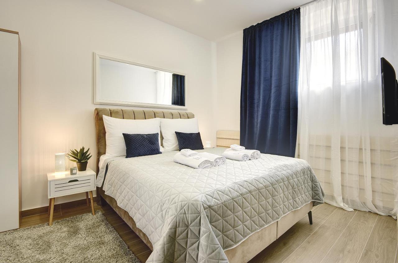 D&A Central Luxury Apartments With Free Parking PUY Exterior foto