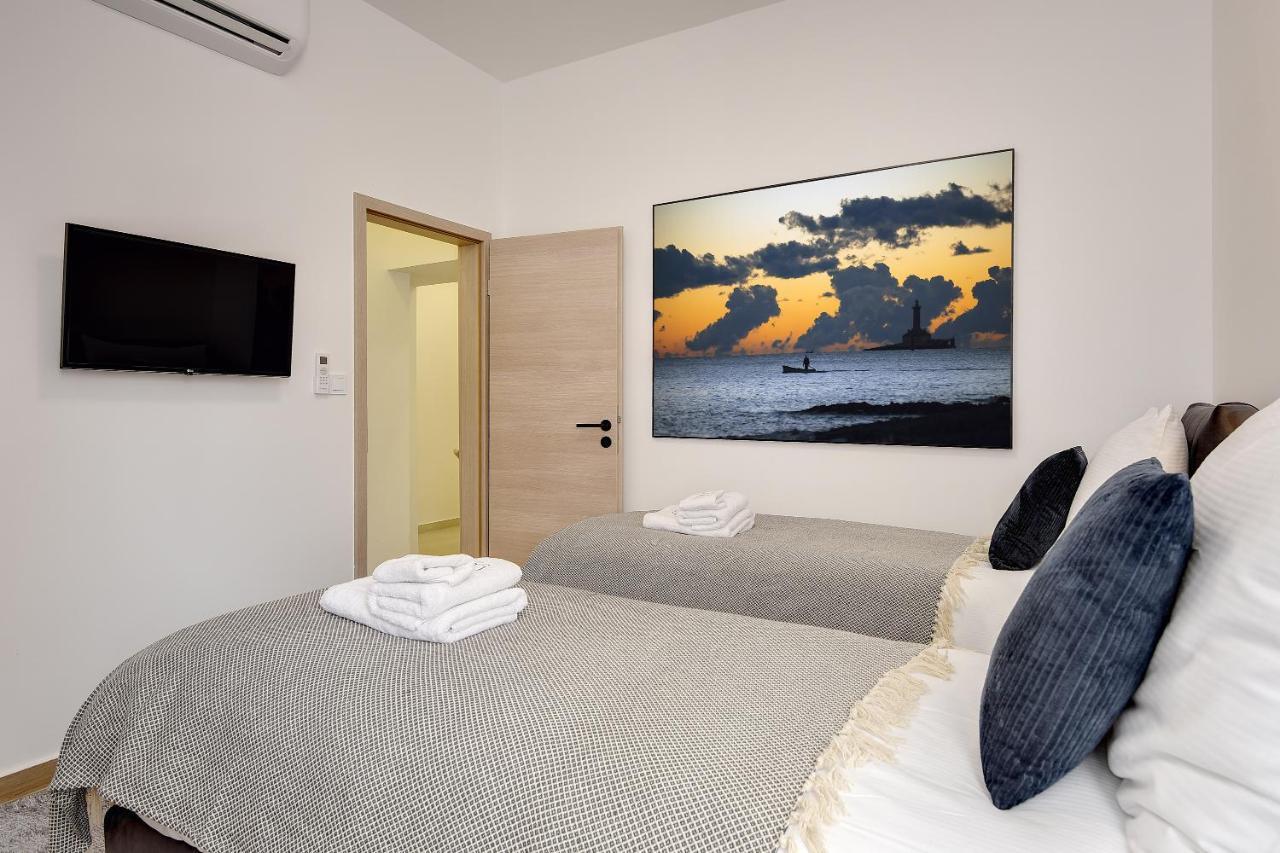 D&A Central Luxury Apartments With Free Parking PUY Exterior foto