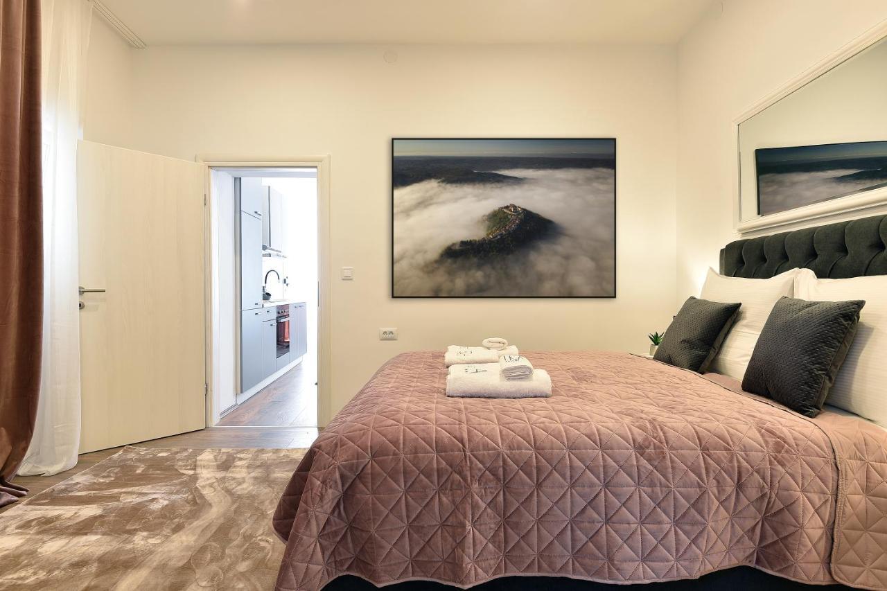 D&A Central Luxury Apartments With Free Parking PUY Exterior foto