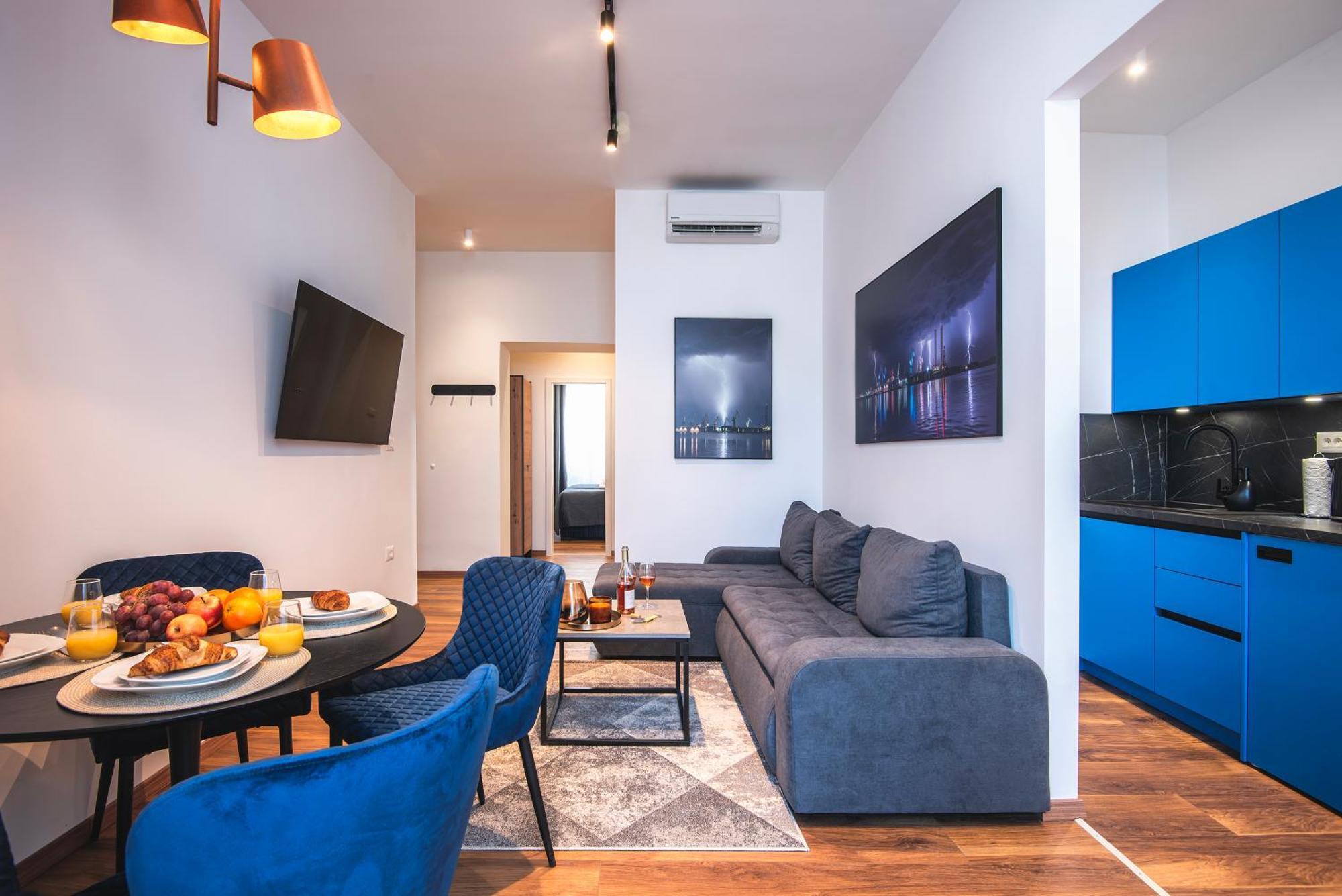D&A Central Luxury Apartments With Free Parking PUY Exterior foto